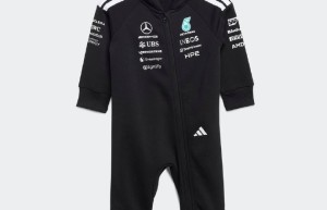 从婴儿抓起？梅赛德斯车队为阿隆索的孩子准备了队服款婴儿服