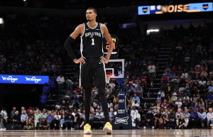稳了？近20年NBA官方倒数第三期MVP榜榜首的球员，都当选最终MVP